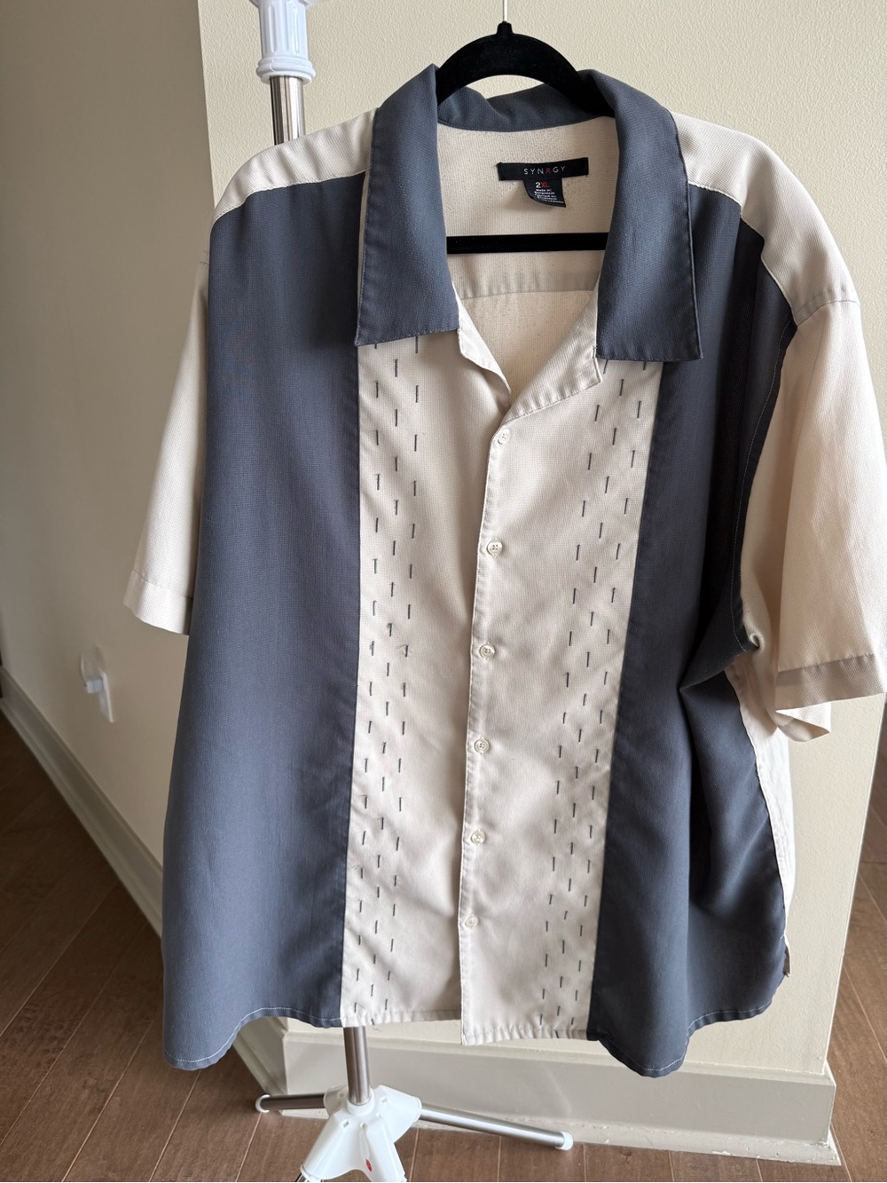 Men's Two-Tone Short-Sleeve Button-Down Shirt - Synergy - Gray & Cream